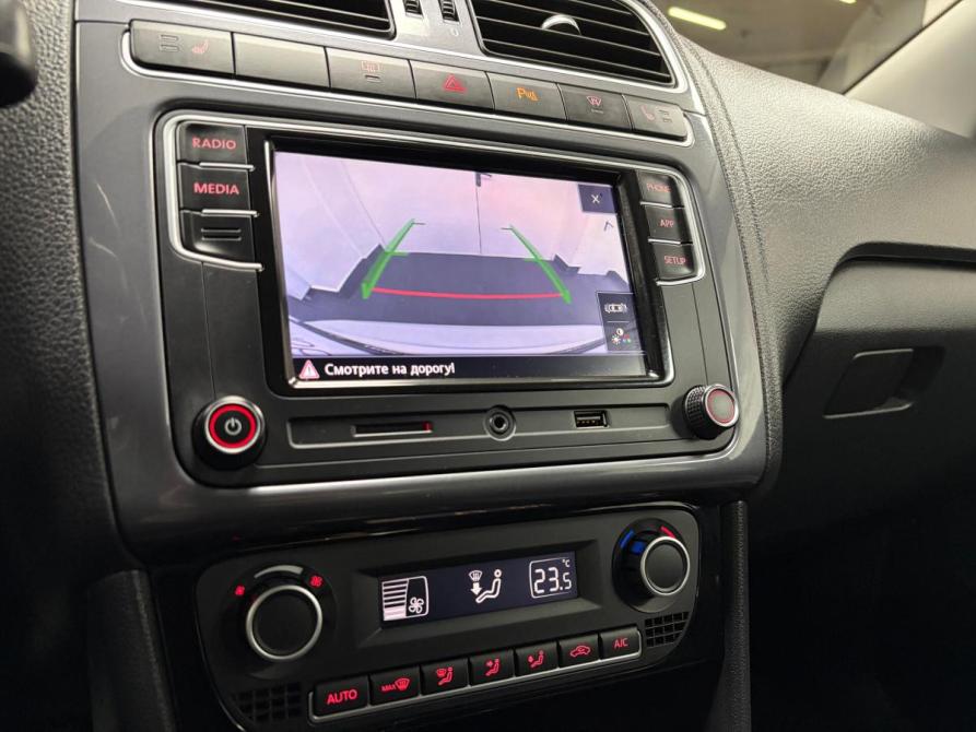 Volkswagen Polo V Рестайлинг Киров  - изображение 17