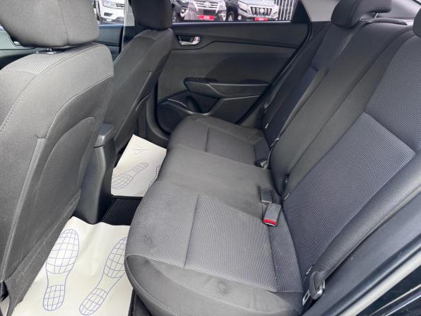 Hyundai Solaris II с пробегом 2019 года, цена 1 390 000 рублей, 134500 км, седан, Автокод Объявления