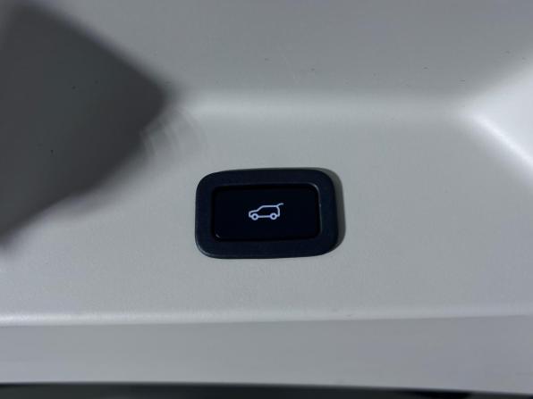 Land Rover Range Rover IV Рестайлинг с пробегом 2020 года, цена 6 150 000 рублей, 129543 км, внедорожник, Автокод Объявления