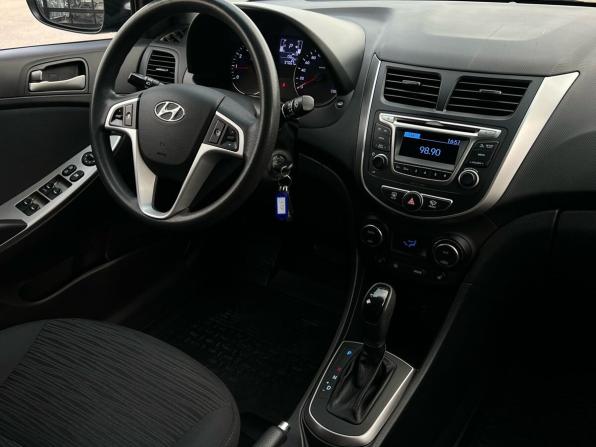 Hyundai Solaris I Рестайлинг с пробегом 2015 года, цена 1 245 000 рублей, 97067 км, седан, Автокод Объявления
