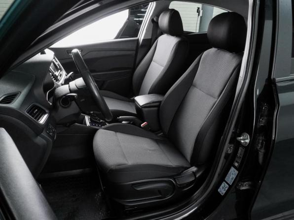 Hyundai Solaris II с пробегом 2018 года, цена 1 249 000 рублей, 131291 км, седан, Автокод Объявления