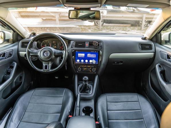Volkswagen Jetta VI с пробегом 2011 года, цена 798 000 рублей, 246904 км, седан, Автокод Объявления