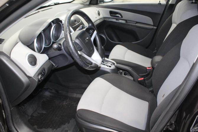 Chevrolet Cruze I Рестайлинг с пробегом 2013 года, цена 649 000 рублей, 208926 км, седан, Автокод Объявления