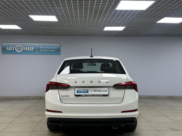 Skoda Rapid II с пробегом 2021 года, цена 1 639 000 рублей, 22569 км, лифтбек, Автокод Объявления