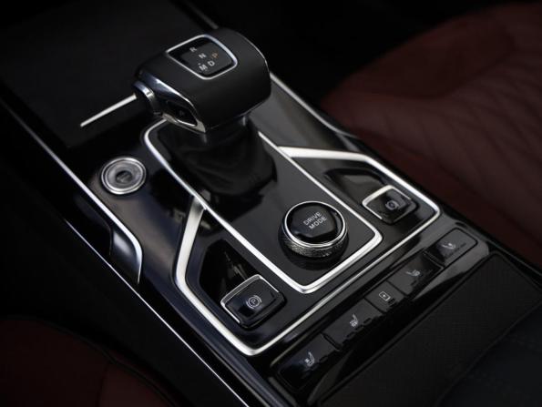 Hongqi HS5 I с пробегом 2023 года, цена 2 549 000 рублей, 34571 км, внедорожник, Автокод Объявления