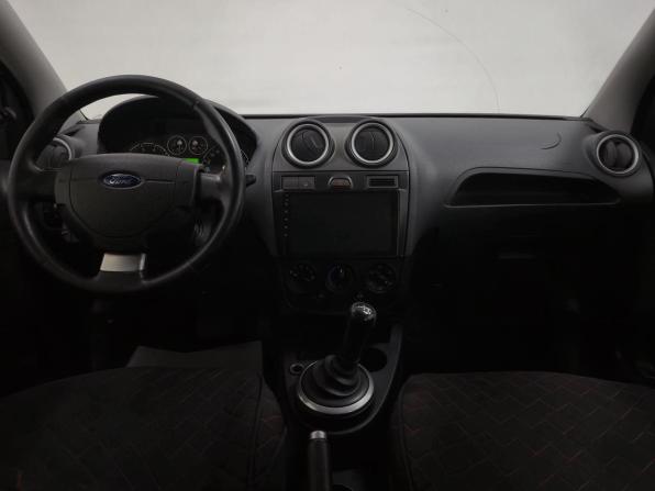 Ford Fiesta Mk5 с пробегом 2007 года, цена 330 000 рублей, 165712 км, хэтчбек, Автокод Объявления