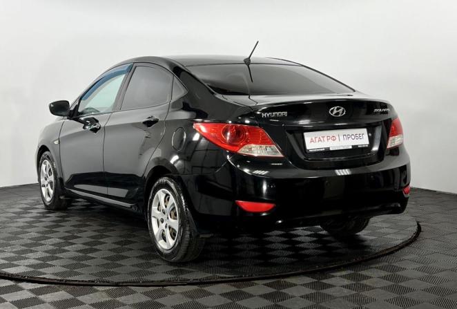 Hyundai Solaris I с пробегом 2012 года, цена 670 000 рублей, 203280 км, седан, Автокод Объявления