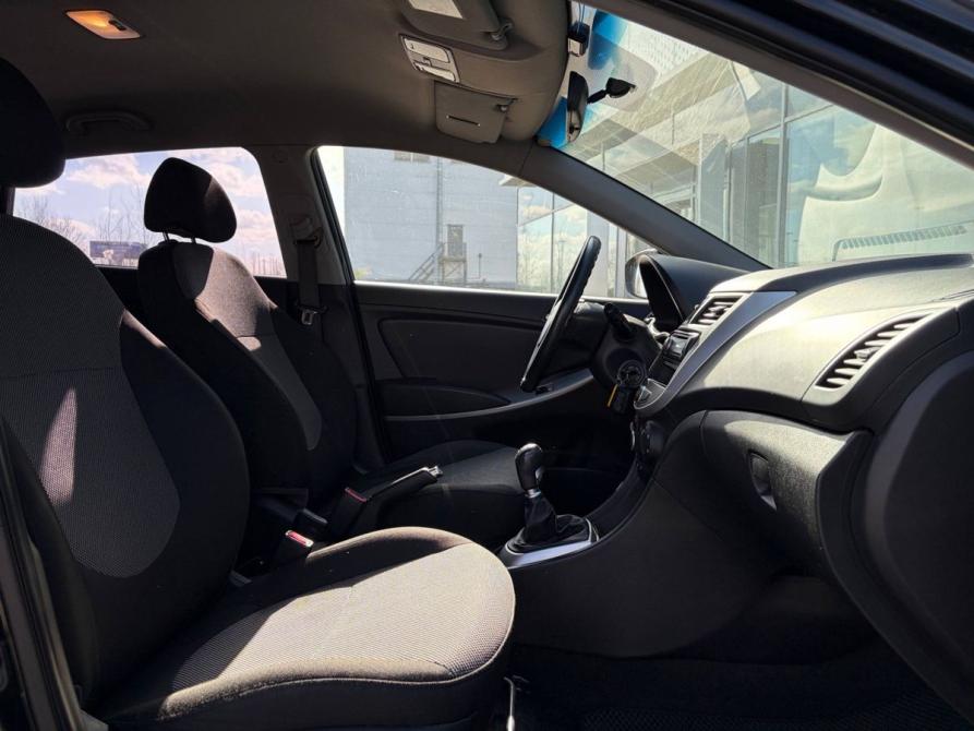 Hyundai Solaris I Санкт-Петербург  - изображение 10