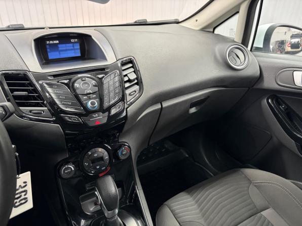 Ford Fiesta Mk6 Рестайлинг с пробегом 2015 года, цена 947 000 рублей, 118379 км, хэтчбек, Автокод Объявления