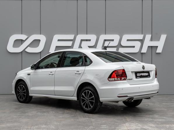 Volkswagen Polo V Рестайлинг с пробегом 2018 года, цена 1 265 000 рублей, 176984 км, седан, Автокод Объявления