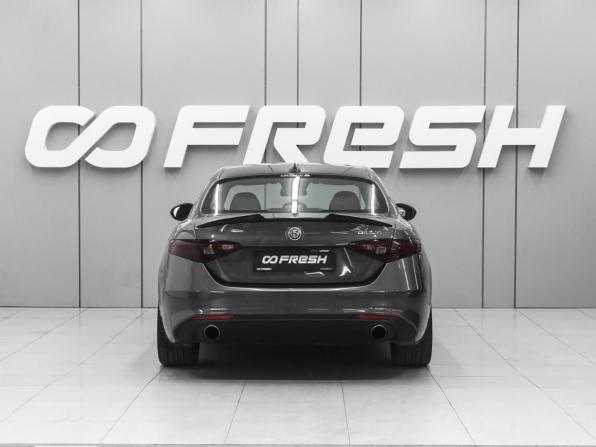 Alfa Romeo Giulia II (952) Рестайлинг с пробегом 2020 года, цена 2 680 000 рублей, 125740 км, седан, Автокод Объявления