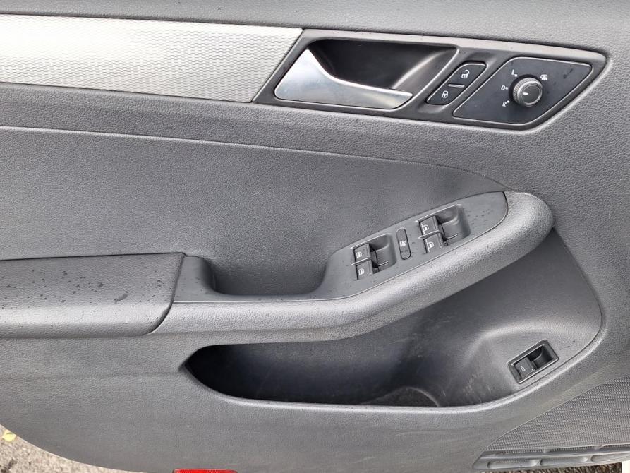 Volkswagen Jetta VI Азнакаево  - изображение 15
