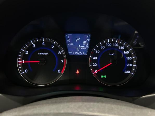 Hyundai Solaris I с пробегом 2013 года, цена 729 000 рублей, 114225 км, седан, Автокод Объявления