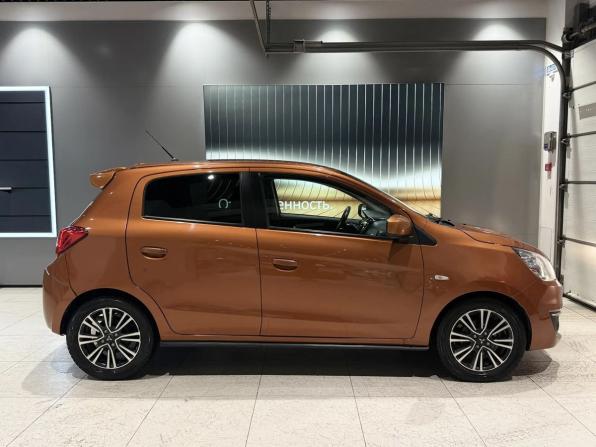 Mitsubishi Space Star II Рестайлинг с пробегом 2018 года, цена 900 000 рублей, 103000 км, хэтчбек, Автокод Объявления
