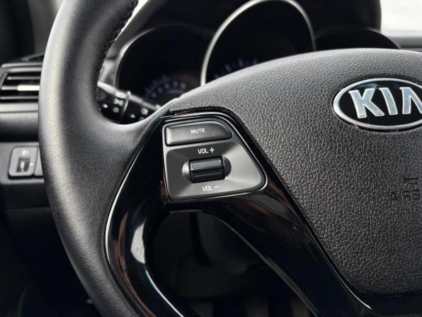 Kia Rio III Рестайлинг с пробегом 2016 года, цена 950 000 рублей, 156455 км, седан, Автокод Объявления
