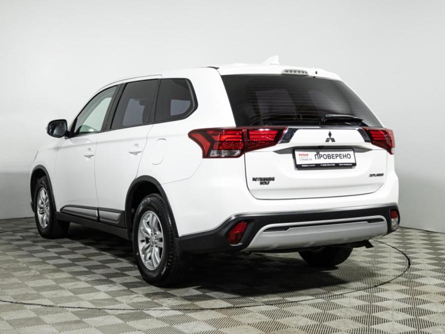 Mitsubishi Outlander III Рестайлинг 3 Санкт-Петербург  - изображение 8