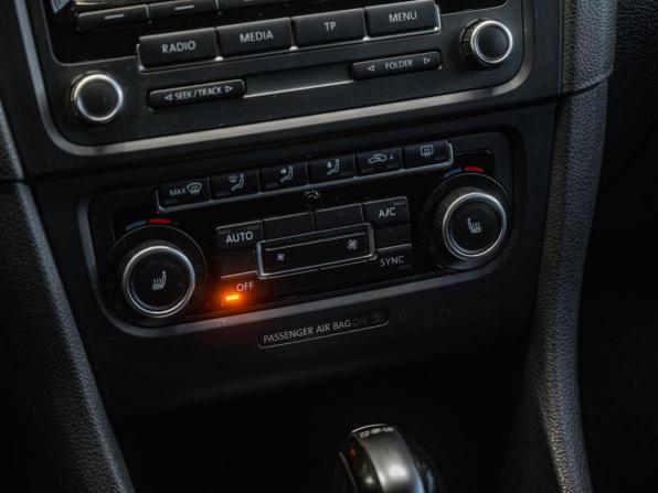Volkswagen Golf VI с пробегом 2012 года, цена 989 000 рублей, 154753 км, хэтчбек, Автокод Объявления