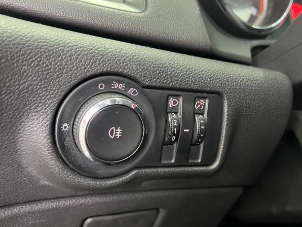 Opel Astra J с пробегом 2011 года, цена 599 000 рублей, 164374 км, хэтчбек, Автокод Объявления