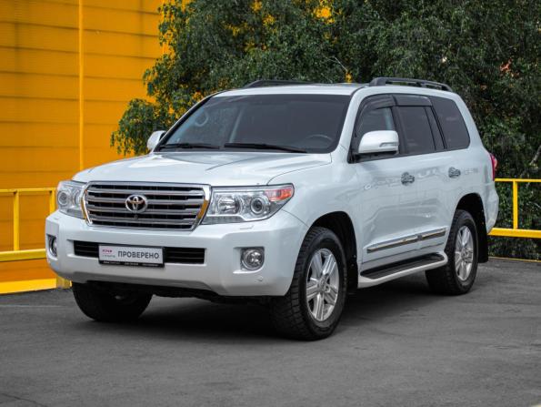 Toyota Land Cruiser 200 Series Рестайлинг 1 с пробегом 2015 года, цена 4 798 000 рублей, 166032 км, внедорожник, Автокод Объявления