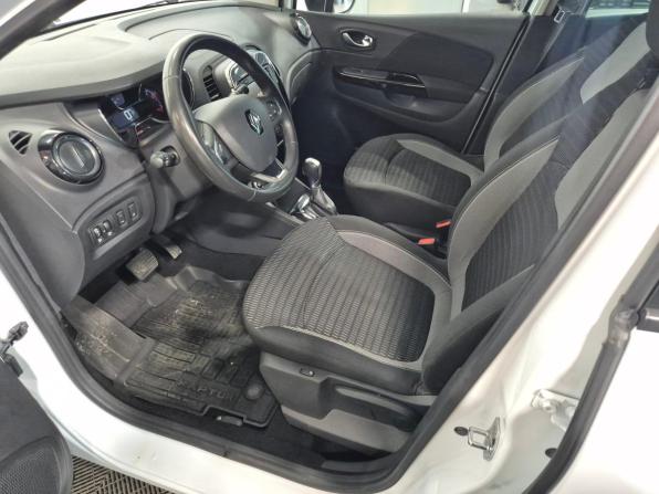 Renault Kaptur I с пробегом 2017 года, цена 1 465 000 рублей, 135750 км, внедорожник, Автокод Объявления