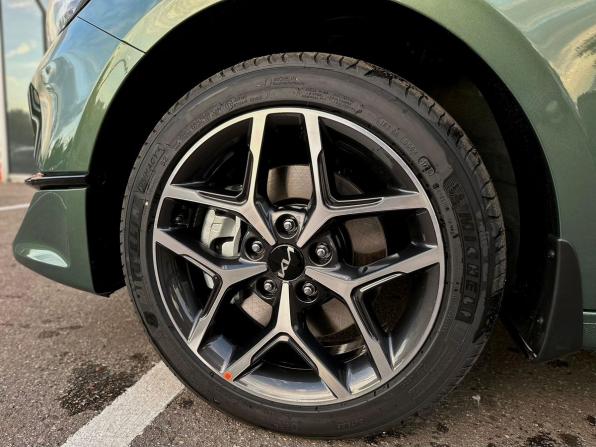 Новый Kia Ceed III Рестайлинг 2025 года, цена 3 802 600 рублей, универсал, Автокод Объявления