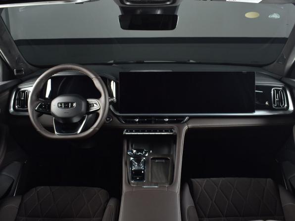 Geely Monjaro I Рестайлинг 2 с пробегом 2026 года, цена 4 049 995 рублей, 12 км, внедорожник, Автокод Объявления