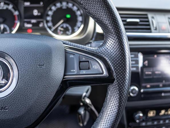 Skoda Rapid I Рестайлинг с пробегом 2019 года, цена 1 355 000 рублей, 173064 км, лифтбек, Автокод Объявления