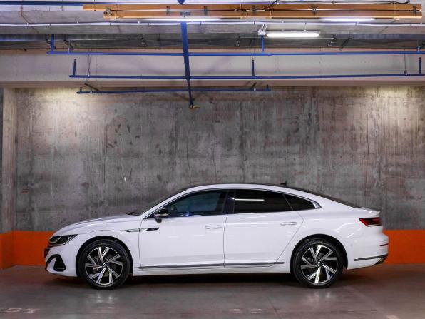 Volkswagen Passat CC II Рестайлинг с пробегом 2020 года, цена 3 790 000 рублей, 31778 км, лифтбек, Автокод Объявления