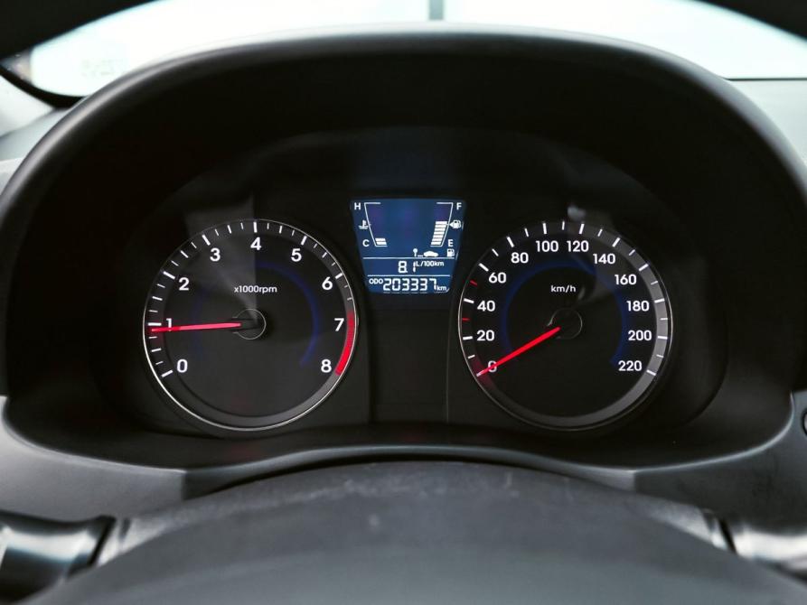 Hyundai Solaris I Екатеринбург  - изображение 12