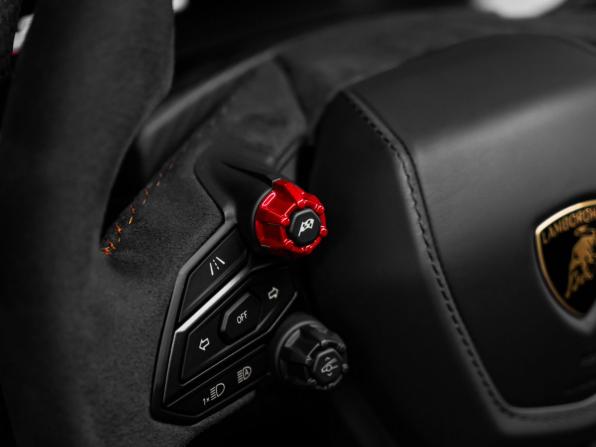 Lamborghini Temerario с пробегом 2025 года, цена 55 000 000 рублей, 10 км, купе, Автокод Объявления