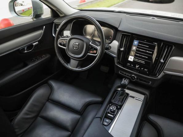 Volvo V90 Cross Country I с пробегом 2017 года, цена 3 489 000 рублей, 99101 км, универсал, Автокод Объявления