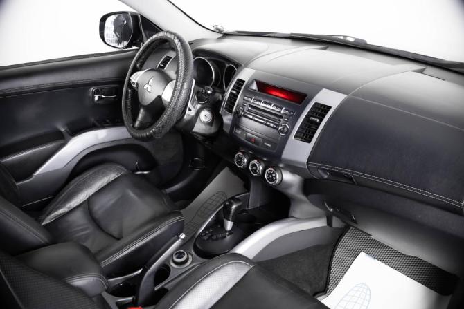 Mitsubishi Outlander II Рестайлинг с пробегом 2010 года, цена 1 189 000 рублей, 244000 км, внедорожник, Автокод Объявления