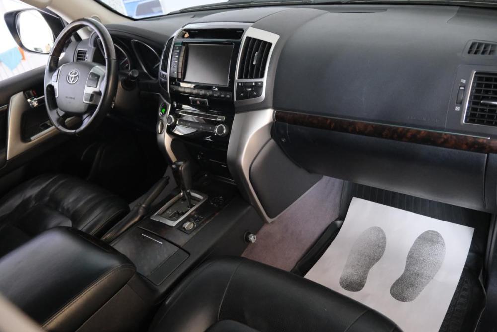 Toyota Land Cruiser 200 Series Рестайлинг 1 Омск  - изображение 20