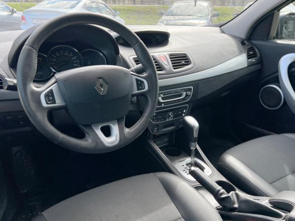 Renault Fluence I с пробегом 2010 года, цена 650 000 рублей, 109000 км, седан, Автокод Объявления