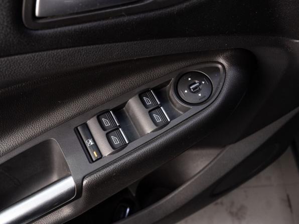 Ford Kuga II с пробегом 2013 года, цена 1 177 000 рублей, 133533 км, внедорожник, Автокод Объявления