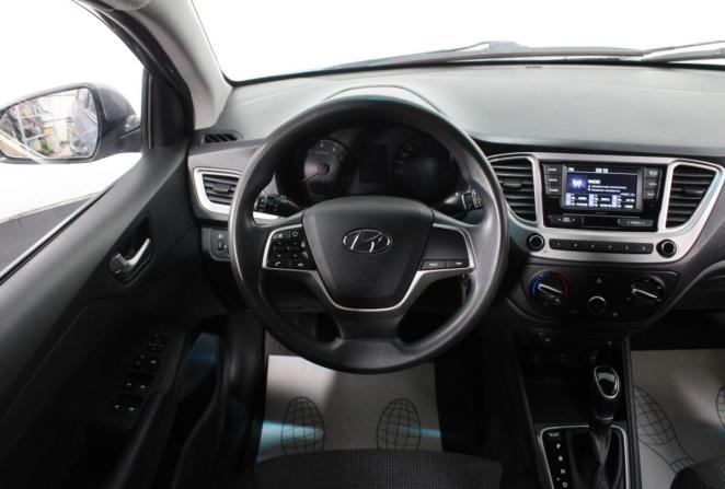 Hyundai Solaris II Рестайлинг с пробегом 2021 года, цена 1 215 000 рублей, 184912 км, седан, Автокод Объявления