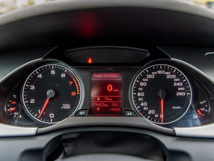 Audi A4 IV (B8) Волгоград  - изображение 9