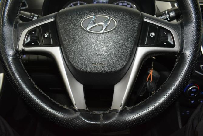 Hyundai Solaris I Рестайлинг с пробегом 2015 года, цена 799 000 рублей, 181000 км, седан, Автокод Объявления