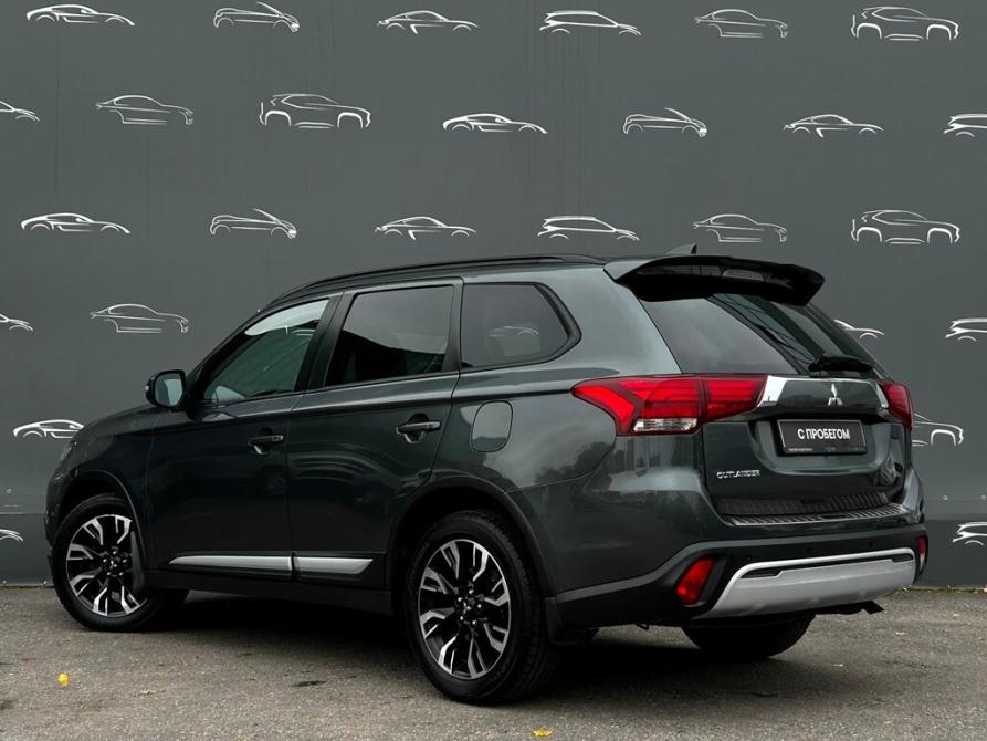 Mitsubishi Outlander III Рестайлинг 3 Санкт-Петербург  - изображение 4