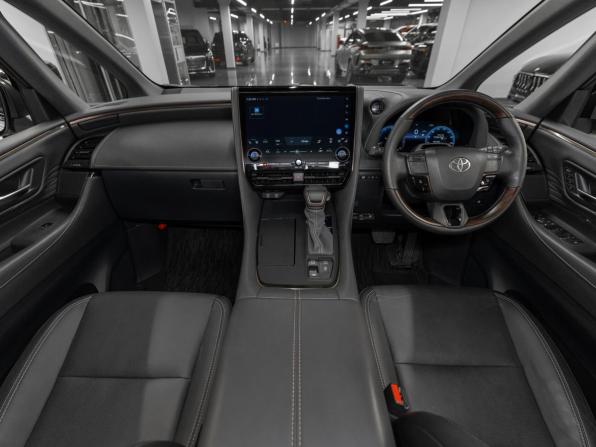 Toyota Alphard IV с пробегом 2024 года, цена 8 850 000 рублей, 25335 км, минивэн, Автокод Объявления