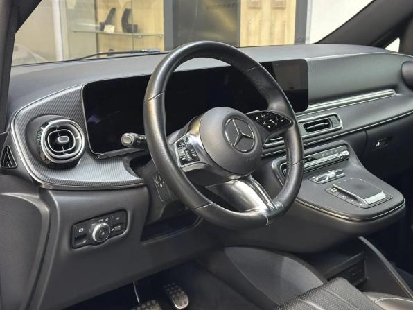 Mercedes-Benz V-Класс III (W447) Рестайлинг 2 с пробегом 2024 года, цена 12 990 000 рублей, 38256 км, минивэн, Автокод Объявления