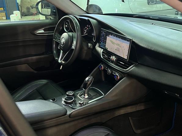 Alfa Romeo Giulia II (952) Рестайлинг с пробегом 2019 года, цена 1 990 000 рублей, 101958 км, седан, Автокод Объявления