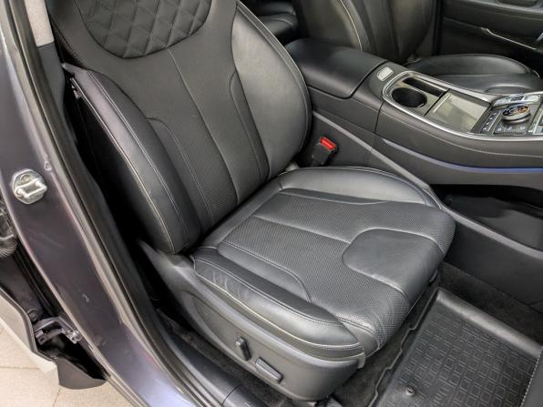 Hyundai Santa Fe IV Рестайлинг с пробегом 2022 года, цена 4 450 000 рублей, 68249 км, внедорожник, Автокод Объявления