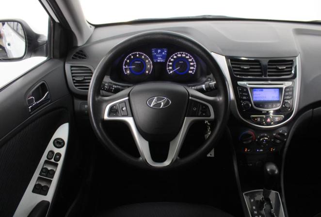 Hyundai Solaris I с пробегом 2012 года, цена 920 000 рублей, 80121 км, седан, Автокод Объявления
