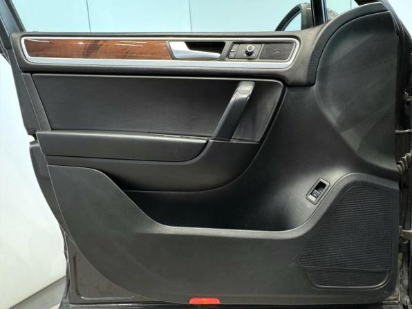 Volkswagen Touareg II с пробегом 2010 года, цена 1 770 000 рублей, 241319 км, внедорожник, Автокод Объявления