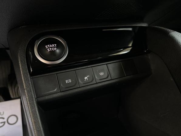 Renault Kaptur I Рестайлинг с пробегом 2021 года, цена 1 350 000 рублей, 48518 км, внедорожник, Автокод Объявления