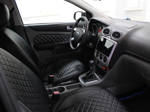 Ford Focus II Рестайлинг с пробегом 2010 года, цена 569 900 рублей, 185258 км, седан, Автокод Объявления