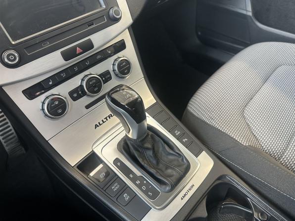 Volkswagen Passat B7 с пробегом 2013 года, цена 1 099 000 рублей, 235723 км, универсал, Автокод Объявления