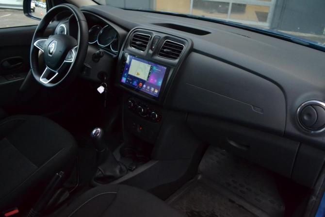 Renault Sandero II Рестайлинг с пробегом 2018 года, цена 1 090 000 рублей, 173533 км, хэтчбек, Автокод Объявления