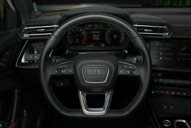 Новый Audi A3 IV (8Y) Рестайлинг 2025 года, цена 4 927 400 рублей, хэтчбек, Автокод Объявления